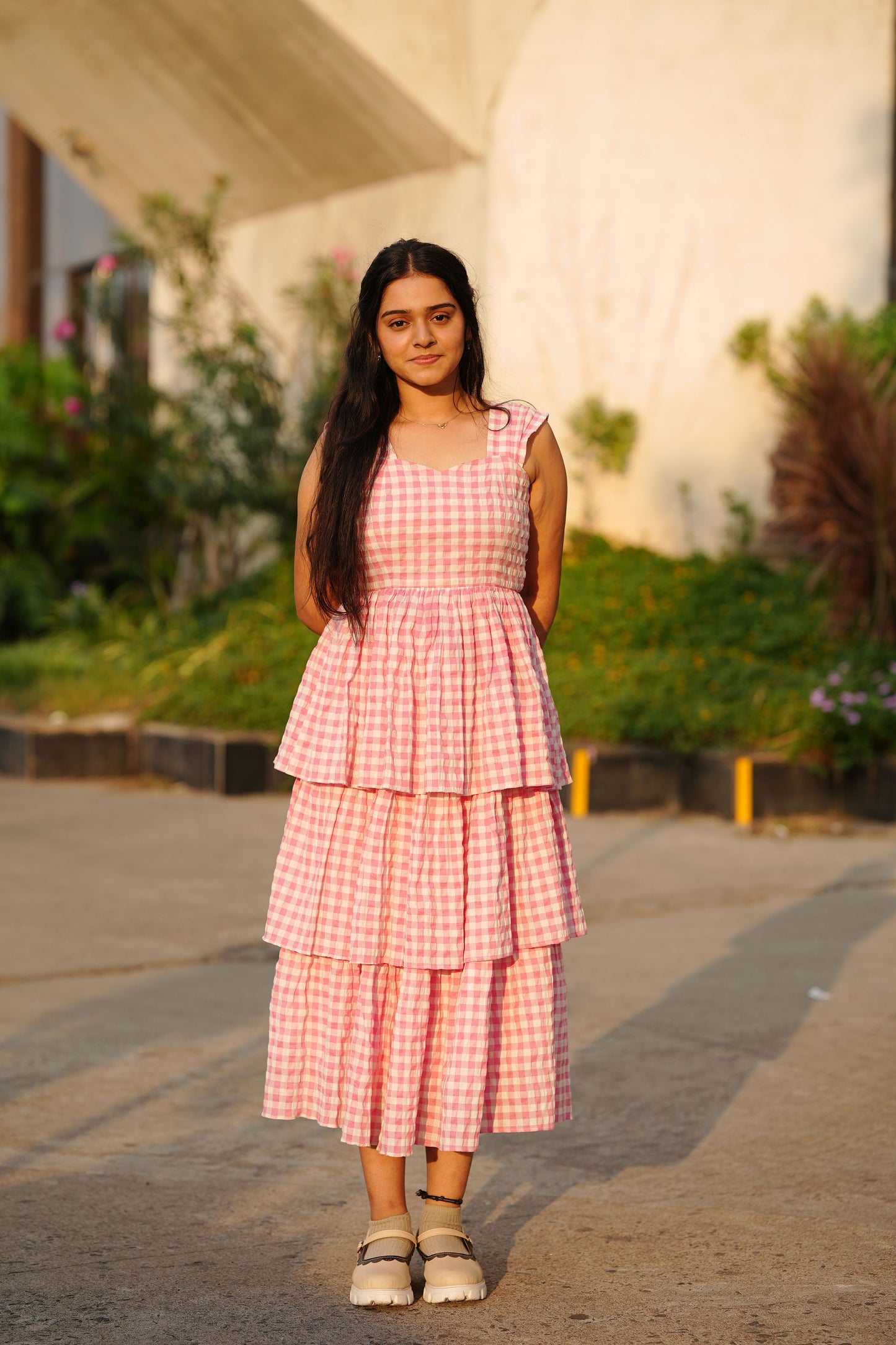 Victoria with flap sleeves